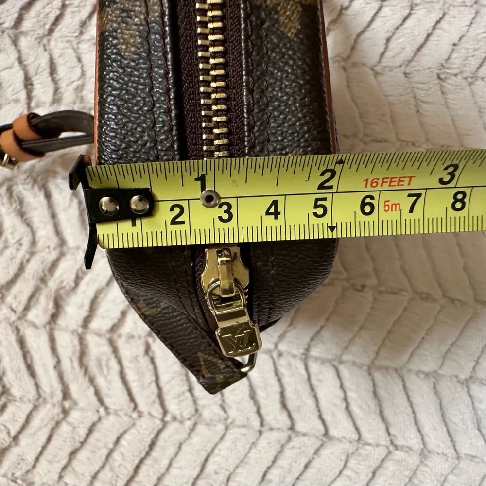 Louis Vuitton Danube Monogram Crossbody Bag - Picture 10 of 12